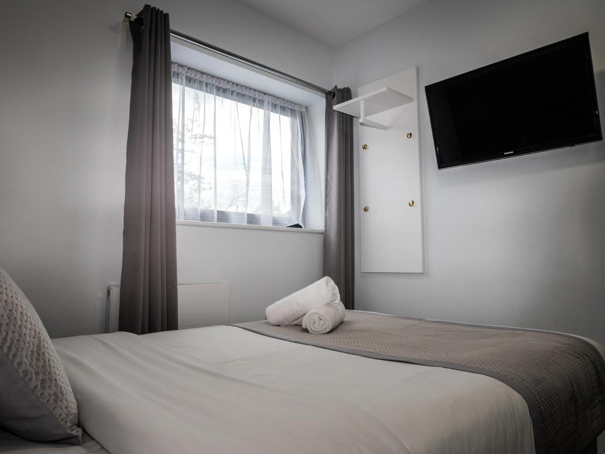 Sky Nights Hotel London Heathrow Hillingdon Eksteriør bilde